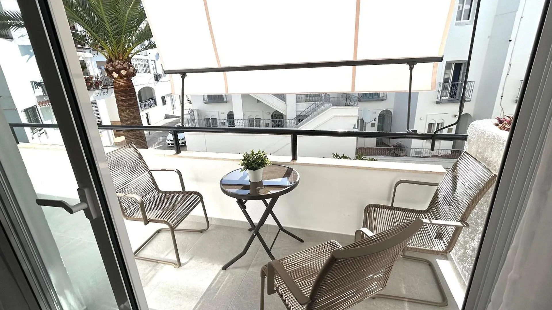 Apartamento Nelu En Zona Parador Nerja Spain